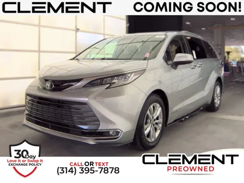 Silver 2021 Toyota Sienna Limited for sale in St. Charles, MO