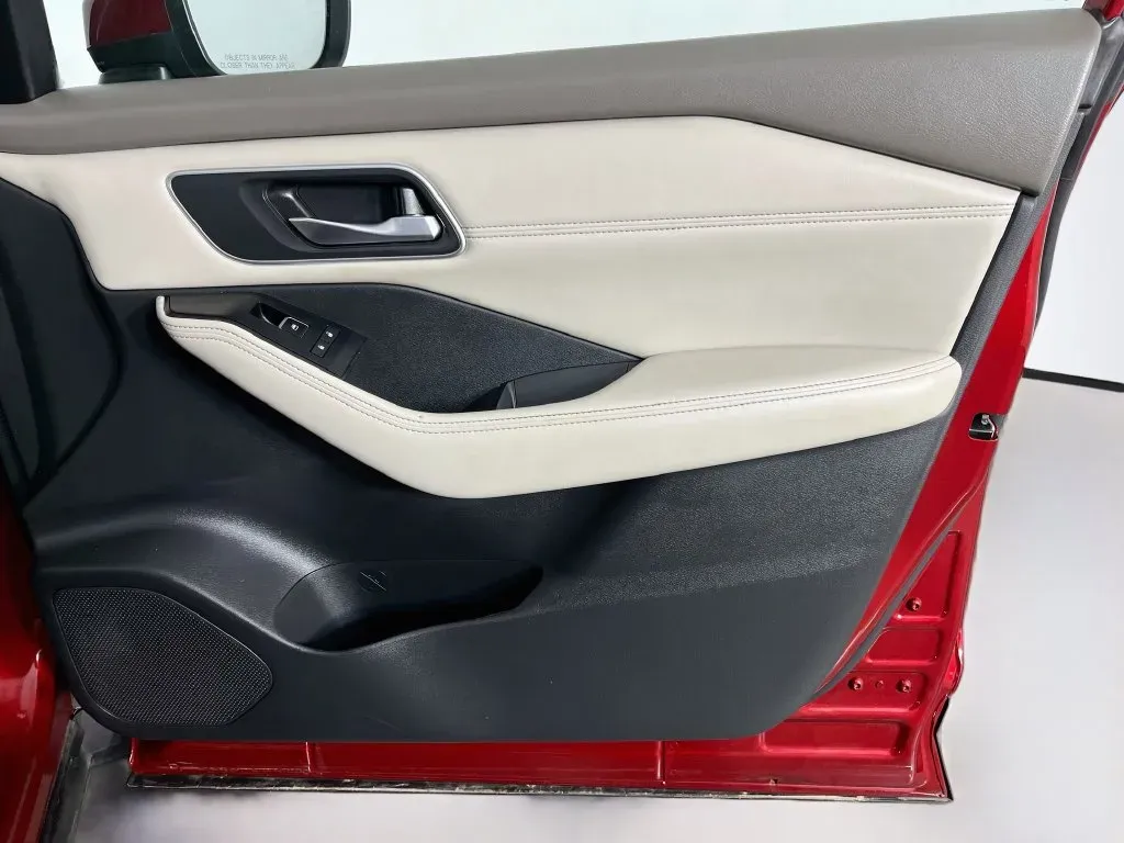 Nissan Rogue photo 35