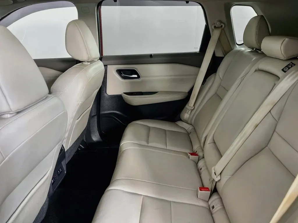 Nissan Rogue photo 31