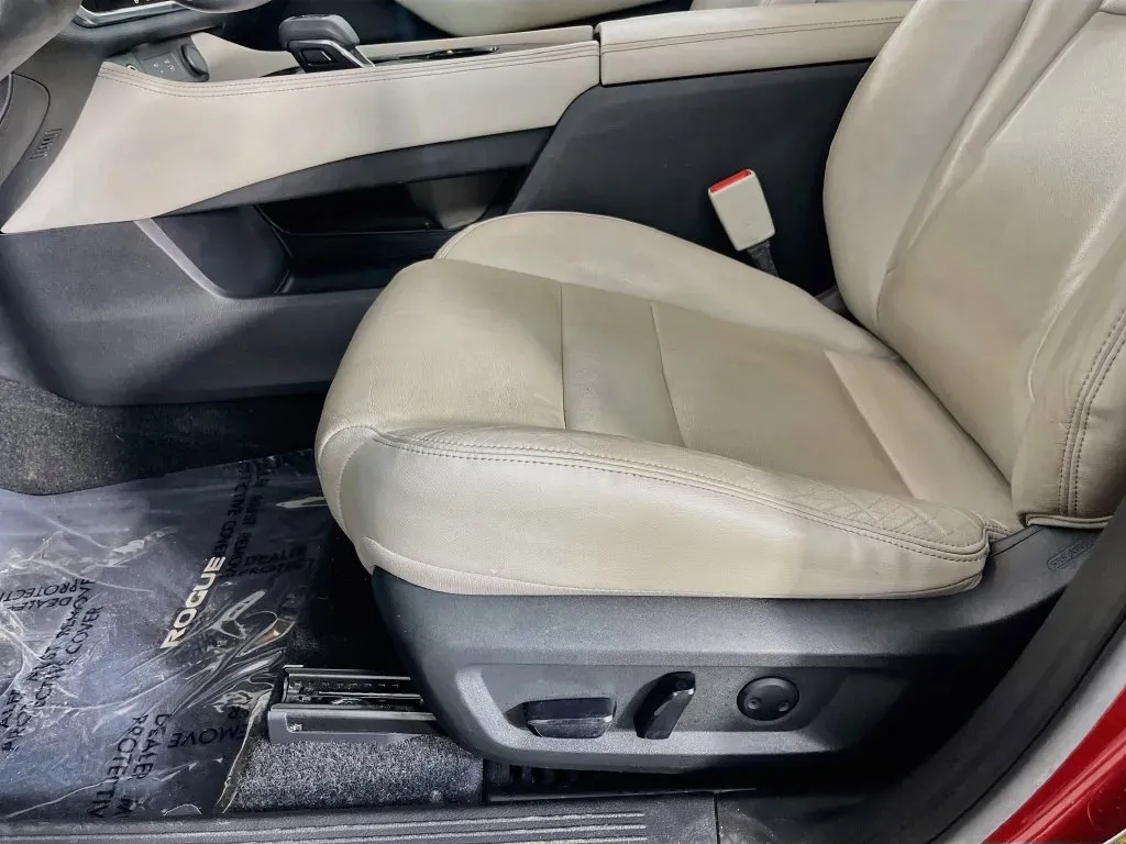Nissan Rogue photo 27