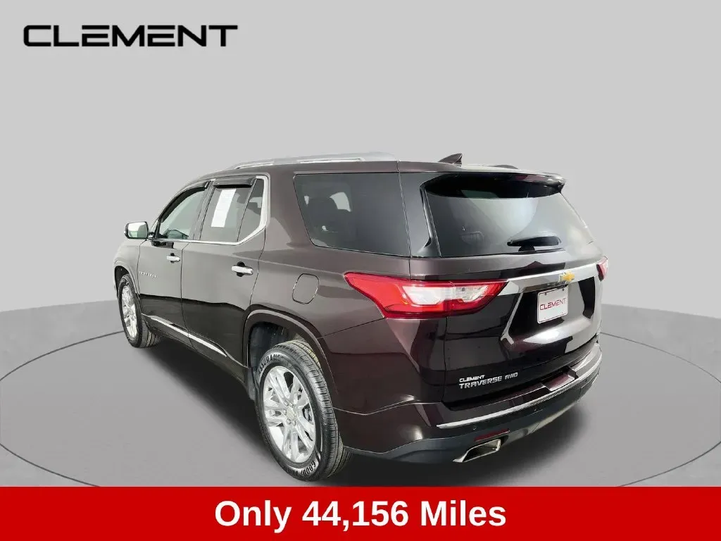 Chevrolet Traverse photo 8