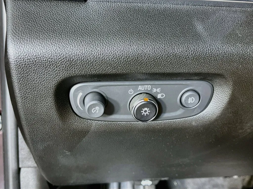 Chevrolet Traverse photo 11