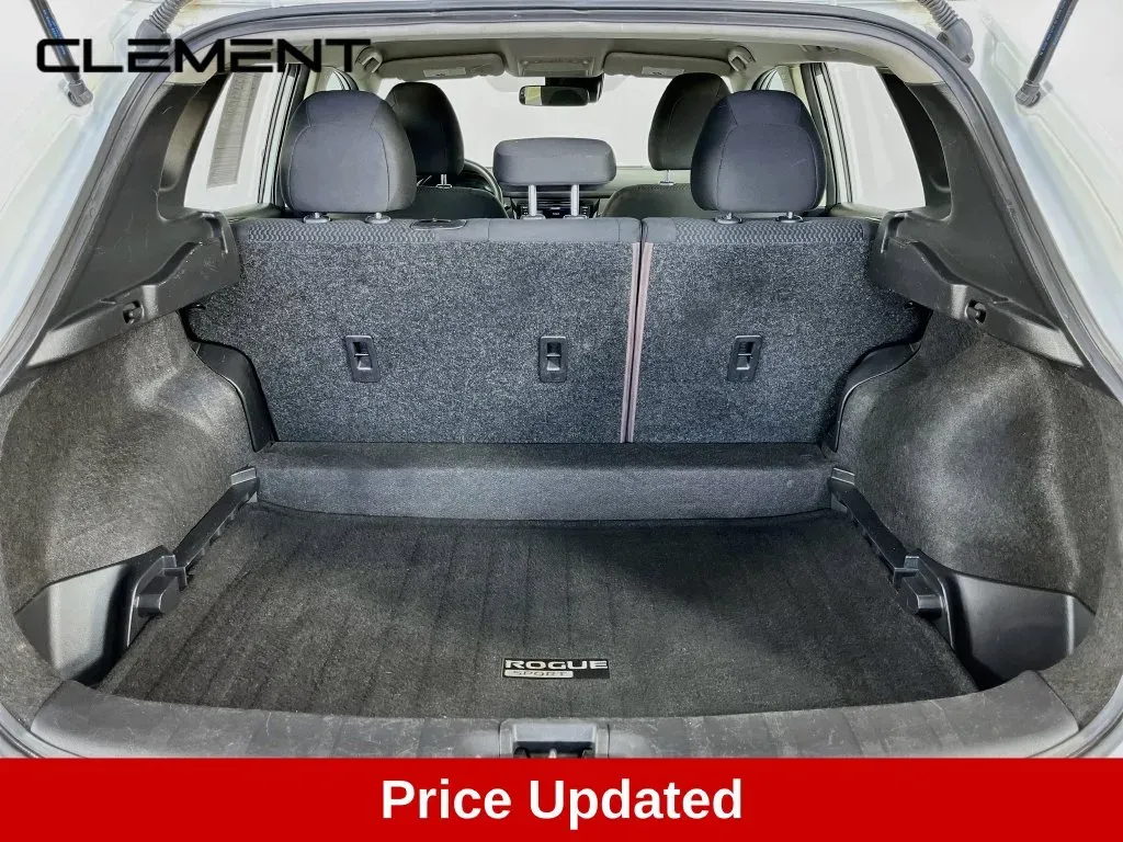 Nissan Rogue Sport photo 9