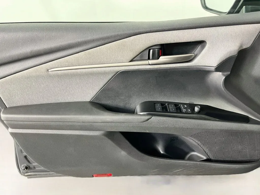Toyota Camry photo 22