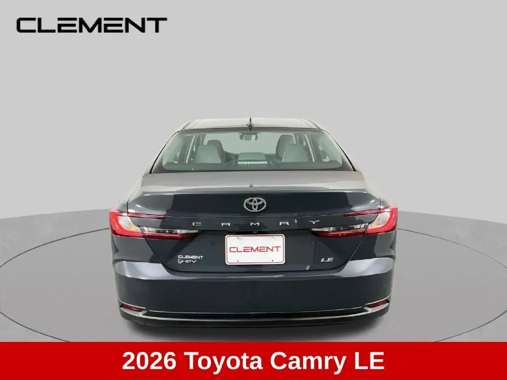 Toyota Camry photo 7