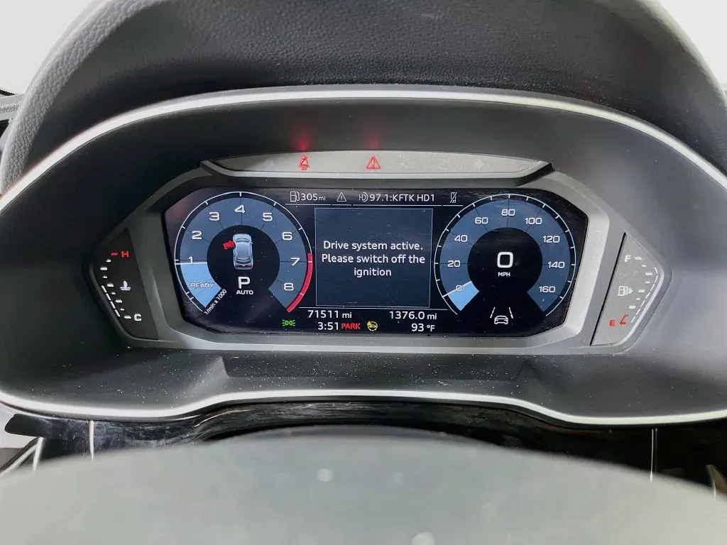 Audi Q3 photo 16