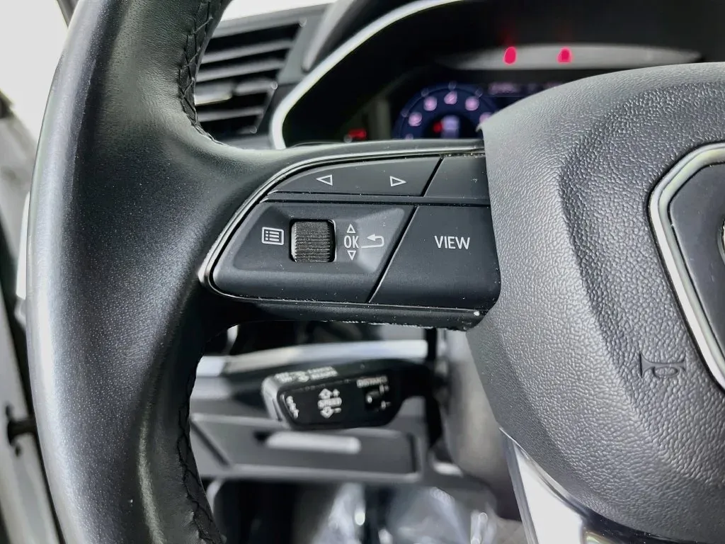 Audi Q3 photo 14