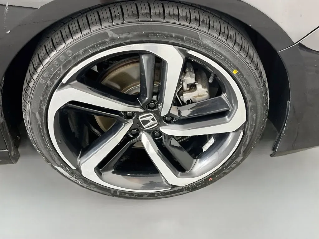 Honda Accord photo 34