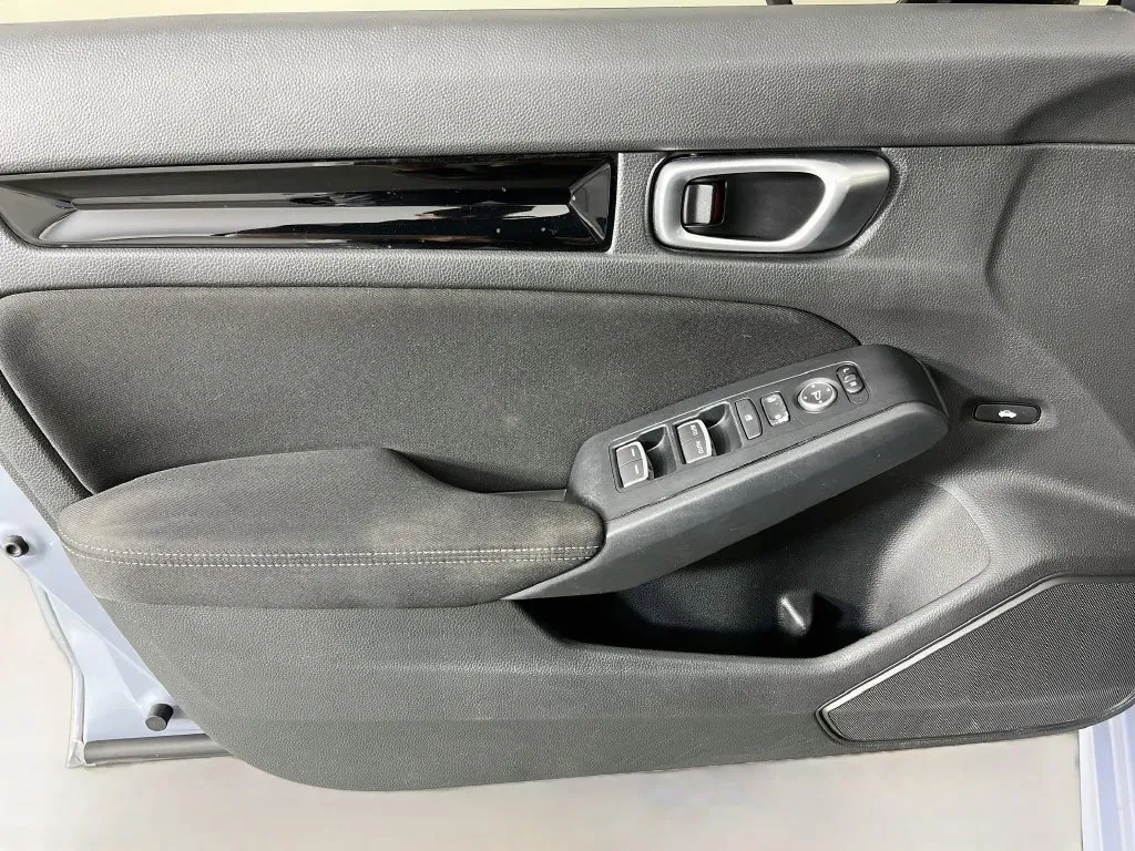 Honda Civic photo 25