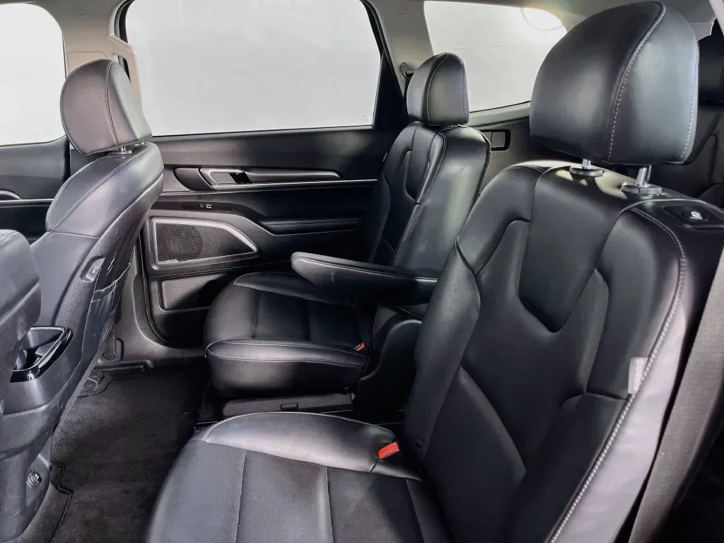 Kia Telluride photo 32