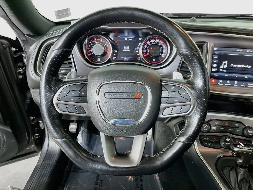 Dodge Challenger photo 13