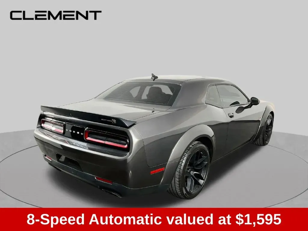 Dodge Challenger photo 5