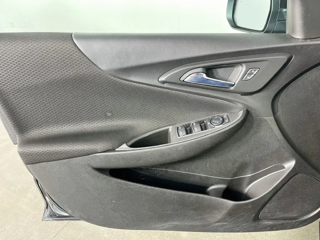 Chevrolet Malibu photo 23