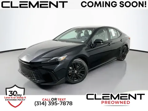 Black 2025 Toyota Camry SE for sale in St. Charles, MO