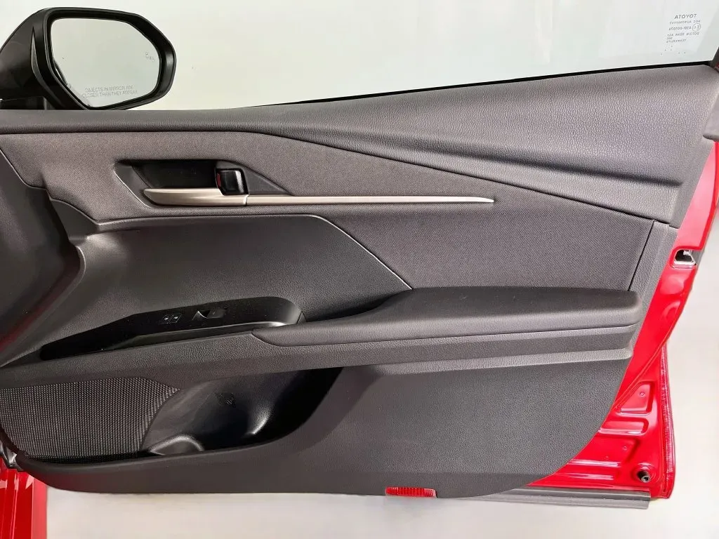 Toyota Camry photo 29