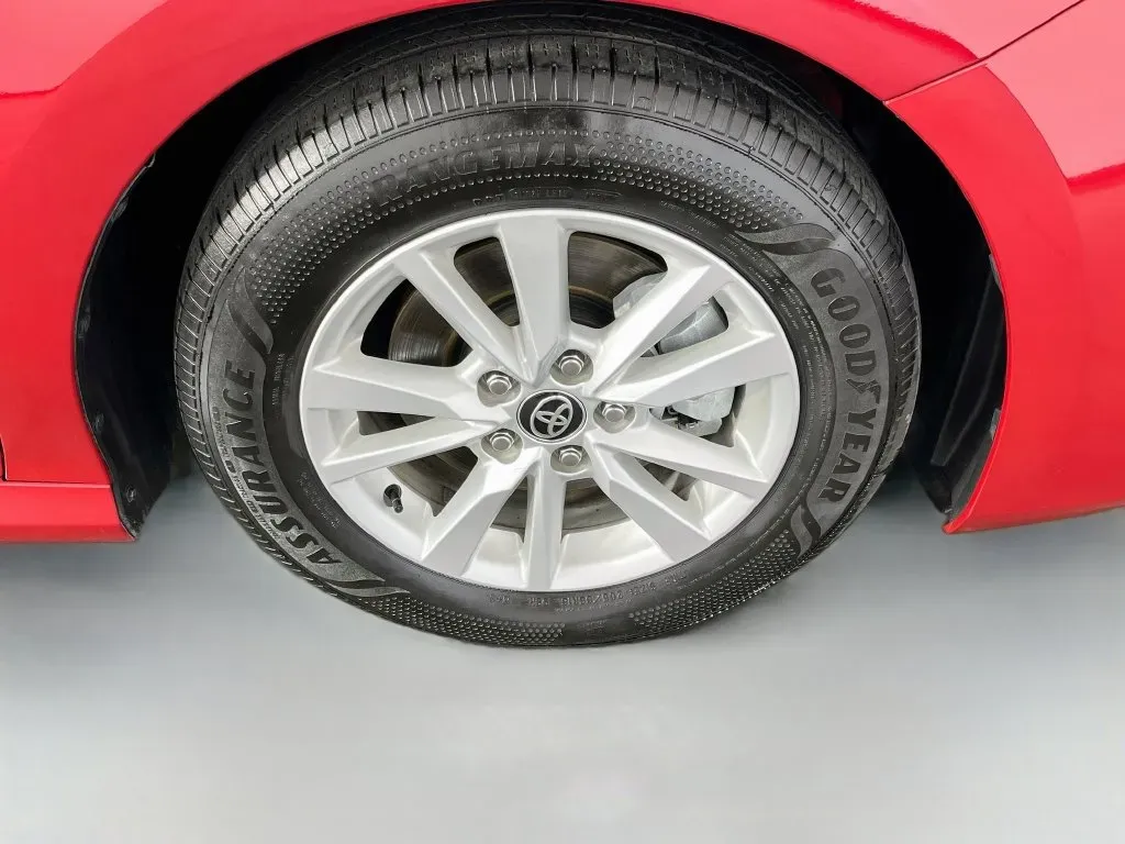 Toyota Camry photo 31