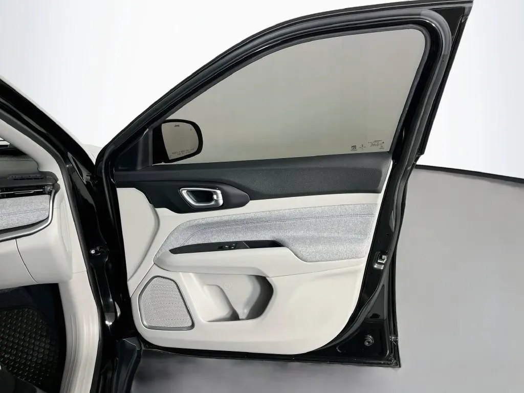 Jeep Compass photo 36