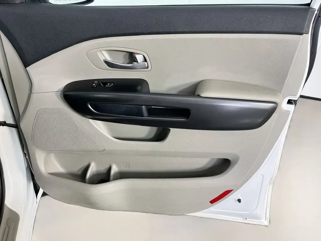 Kia Sedona photo 33