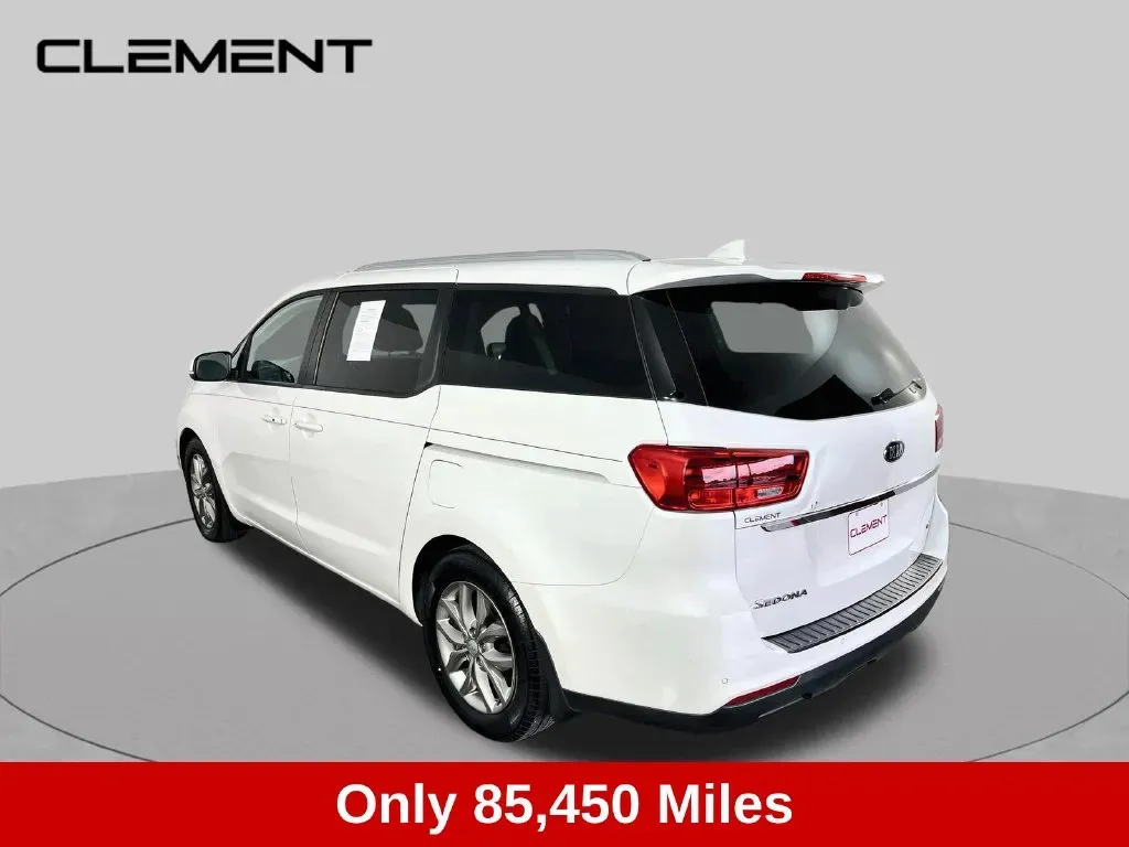 Kia Sedona photo 8
