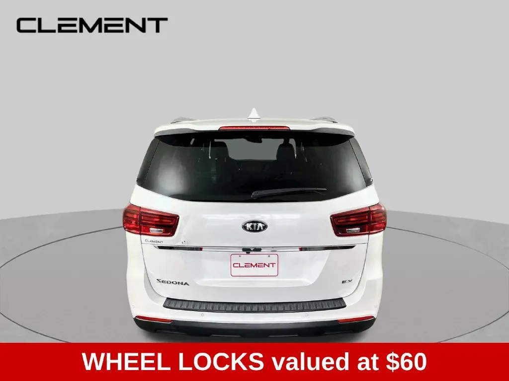 Kia Sedona photo 7