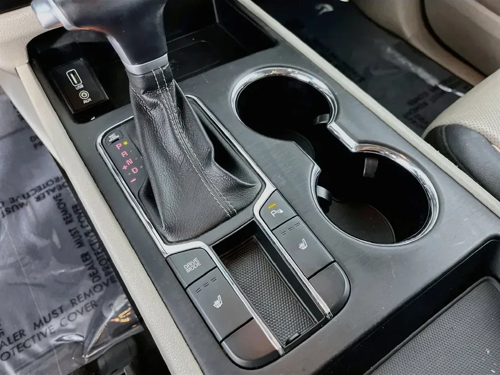 Kia Sedona photo 20