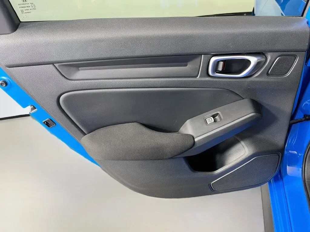 Honda Civic photo 26