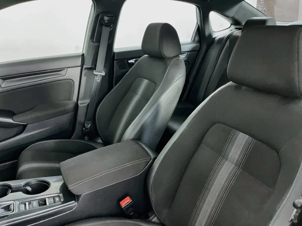 Honda Civic photo 21