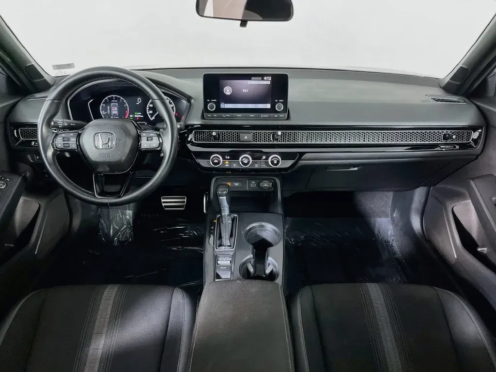 Honda Civic photo 10
