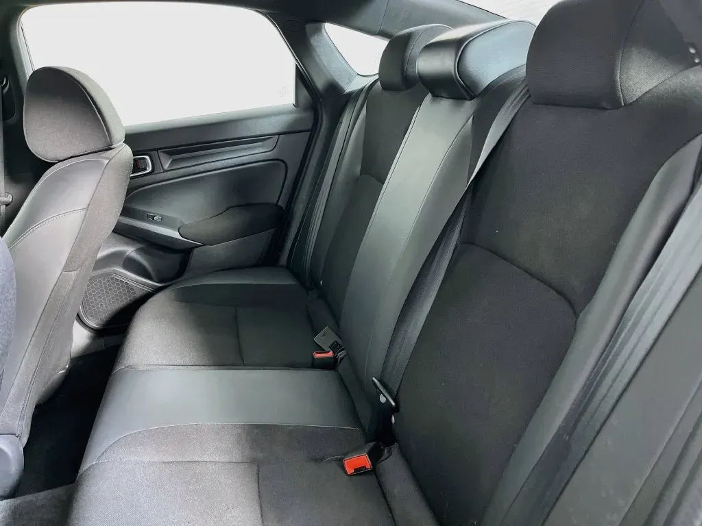 Honda Civic photo 23