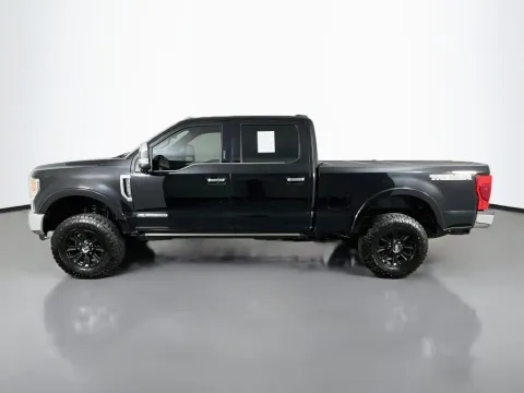 More photos of 2022 Ford F-350SD King Ranch at Clement Supercenter, MO