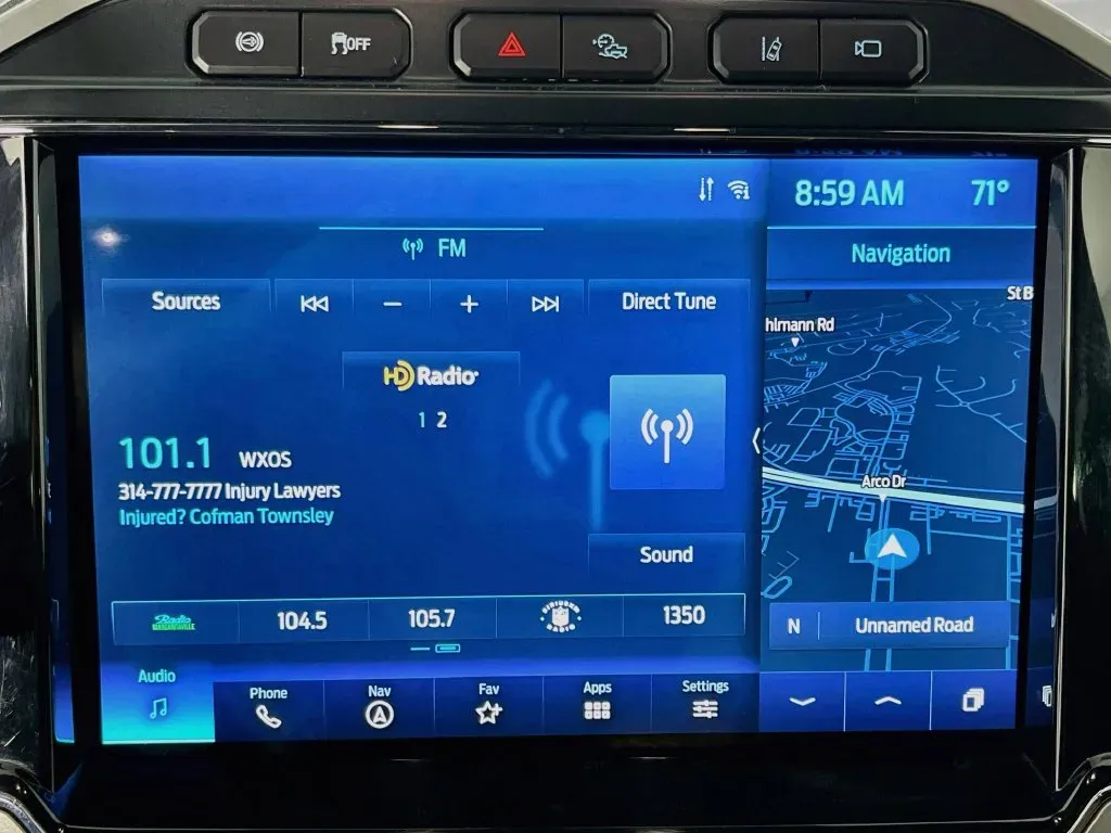 Ford F350SD photo 18