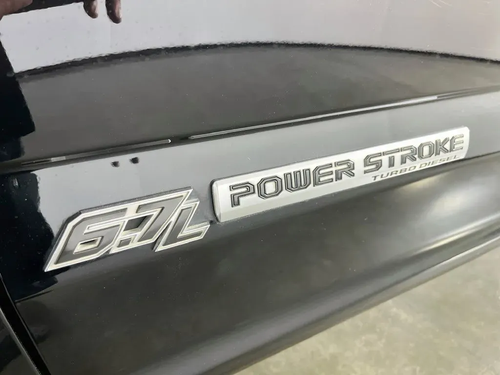Ford F350SD photo 42