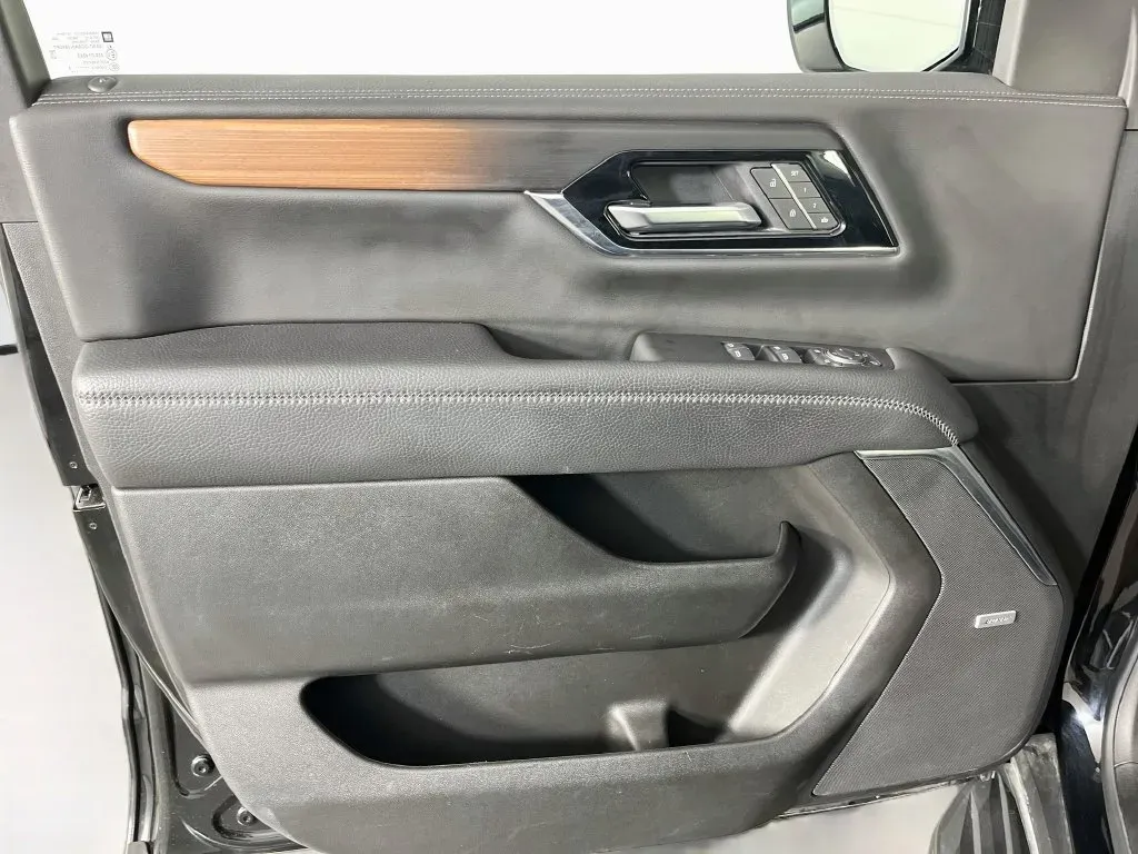 GMC Yukon photo 25