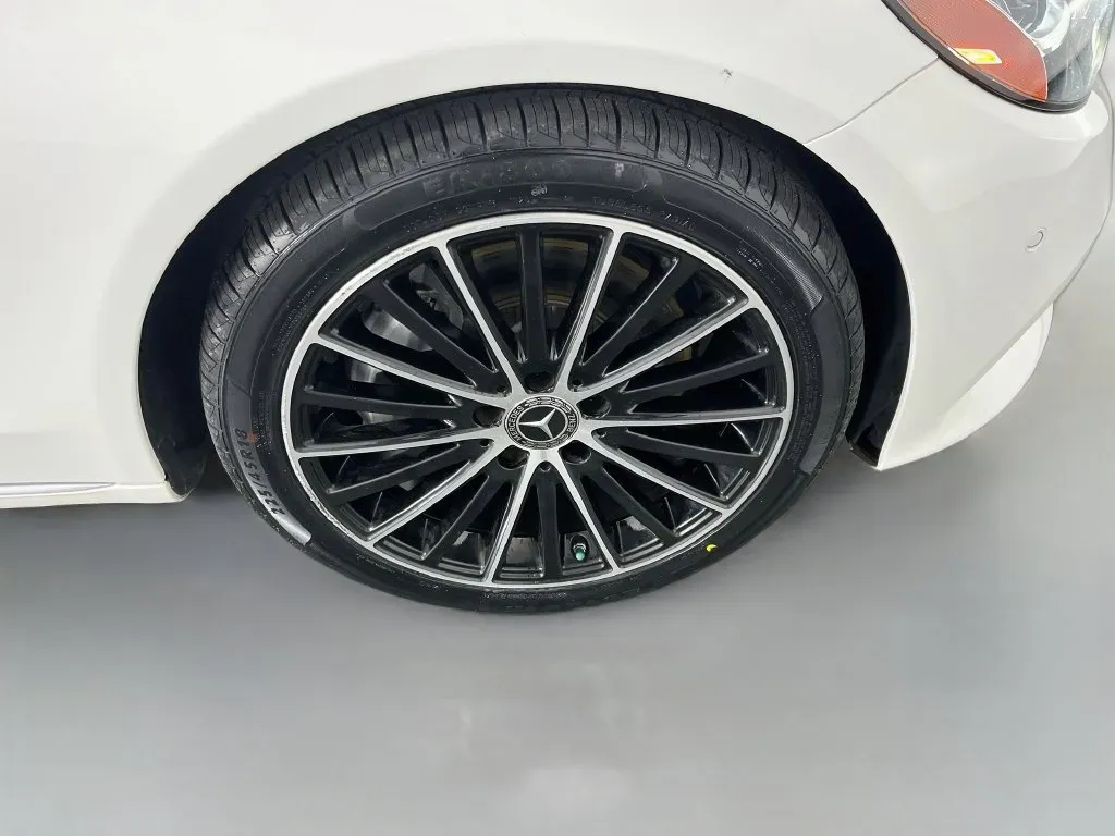 Mercedes-Benz C-Class photo 40