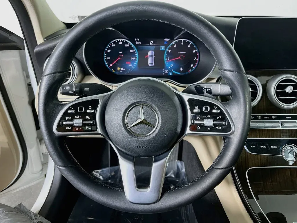Mercedes-Benz C-Class photo 13