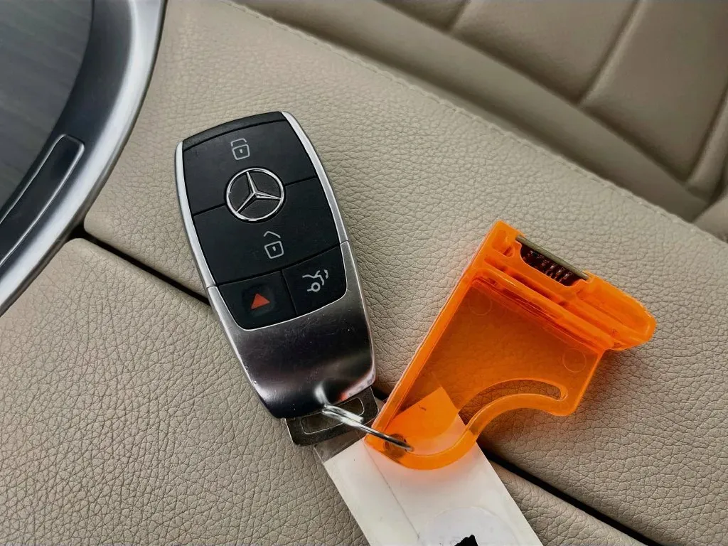 Mercedes-Benz C-Class photo 23