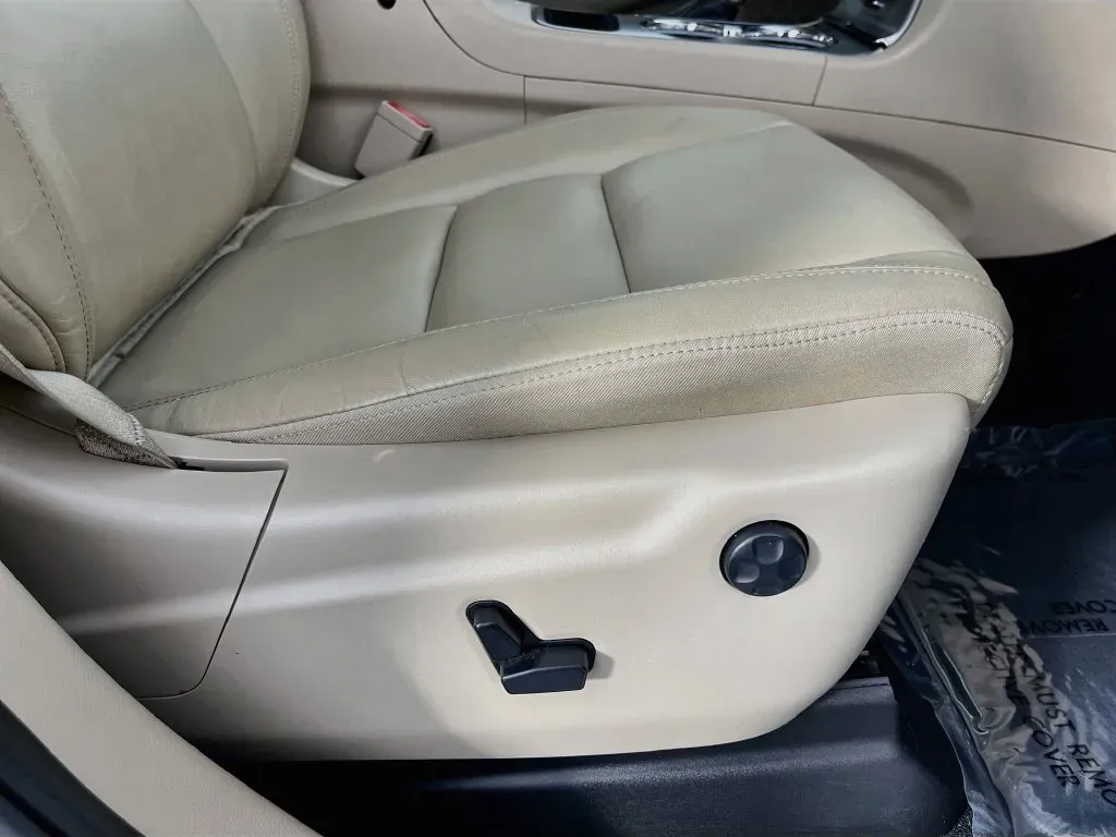 Jeep Grand Cherokee photo 33