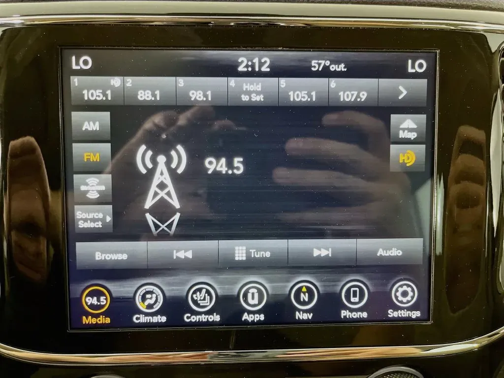 Jeep Grand Cherokee photo 16