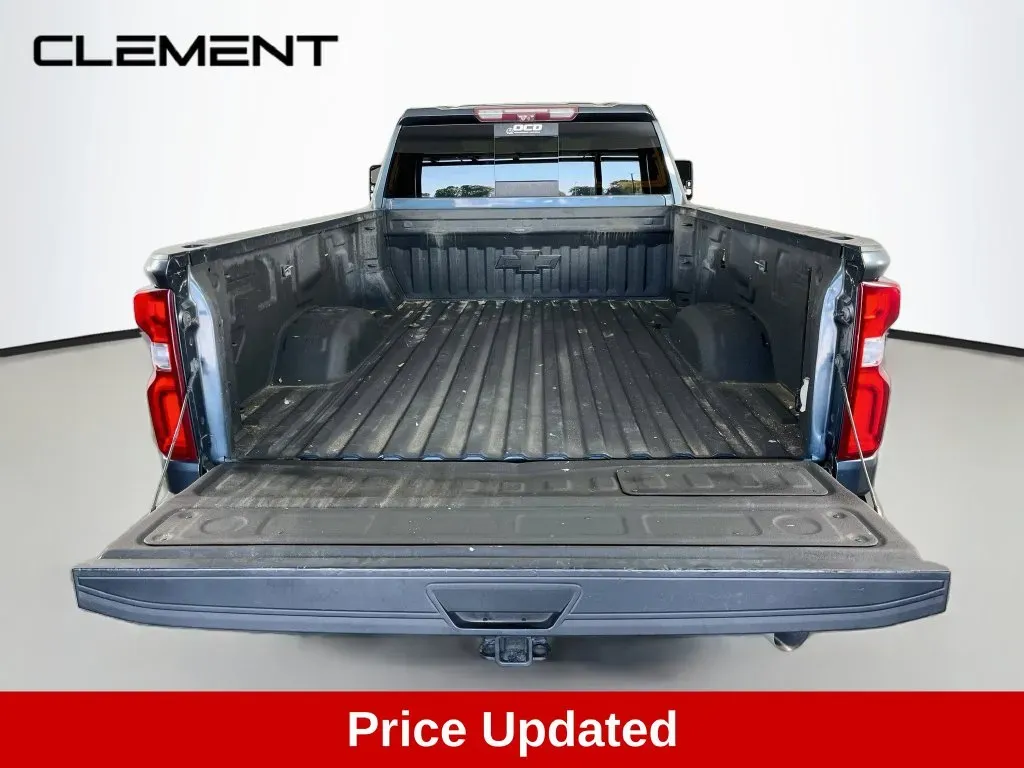Chevrolet Silverado photo 9