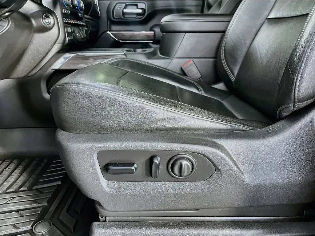 Chevrolet Silverado photo 27