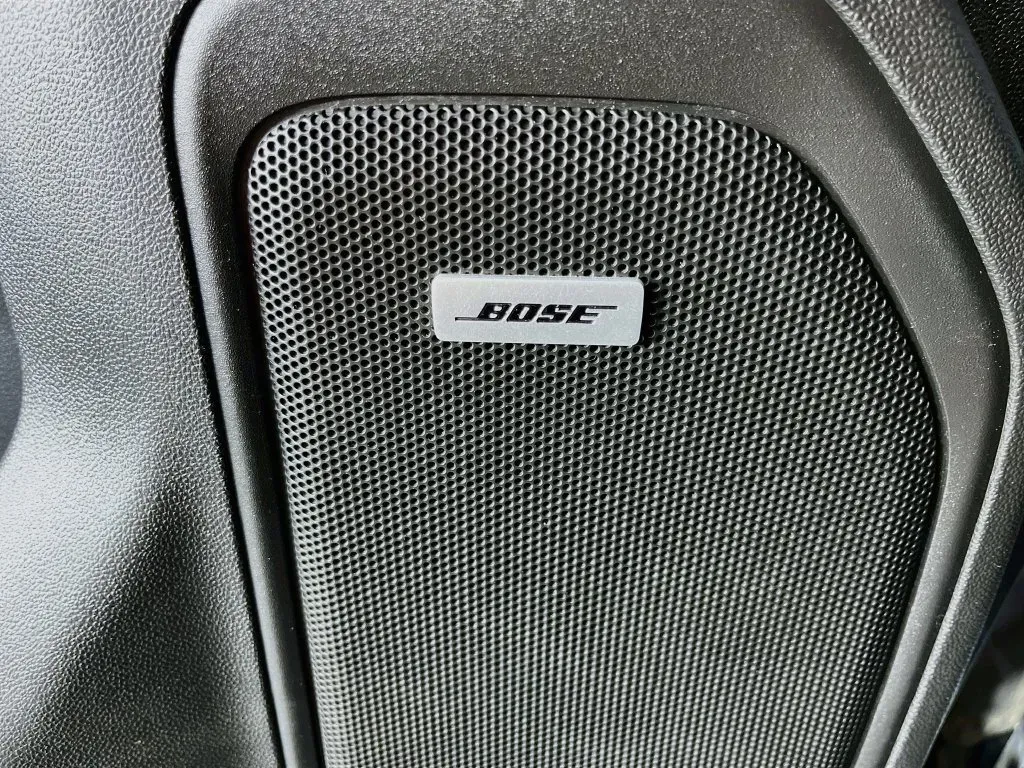 Chevrolet Silverado photo 23
