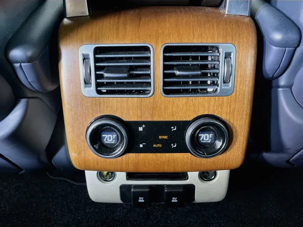 Land Rover Range Rover photo 33