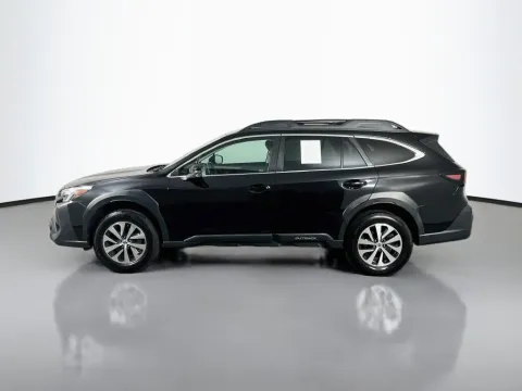 More photos of 2023 Subaru Outback Premium at Clement Supercenter, MO