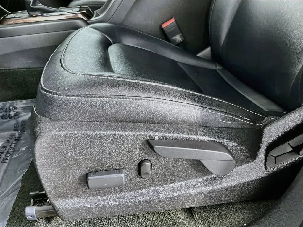 GMC Canyon photo 25