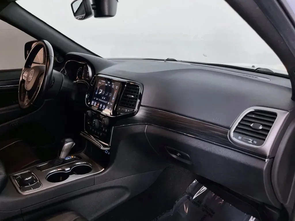 Jeep Grand Cherokee photo 34