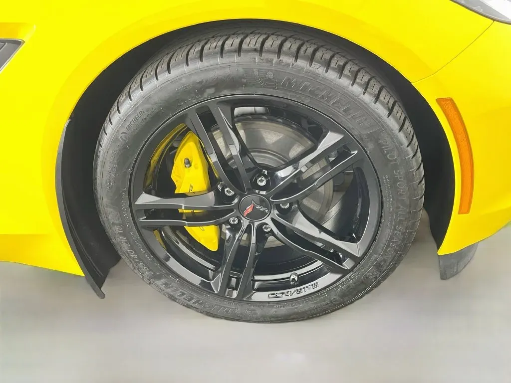 Chevrolet Corvette photo 35