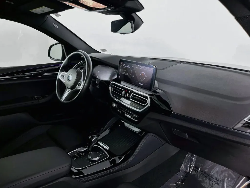 BMW X4 photo 35
