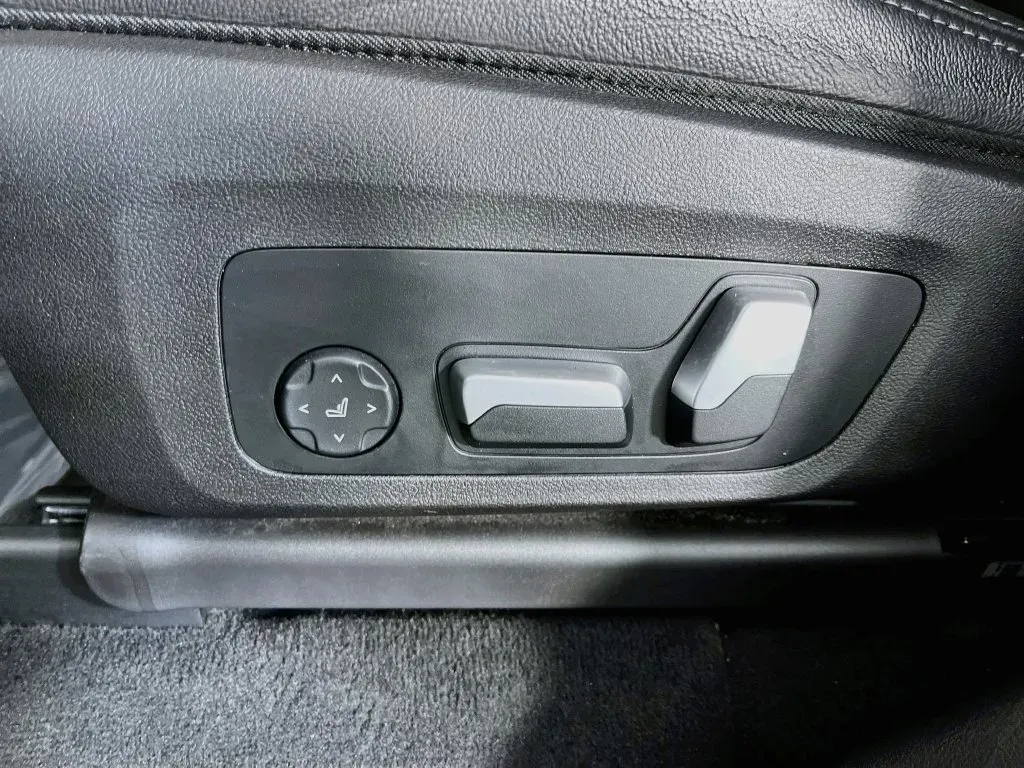BMW X4 photo 28
