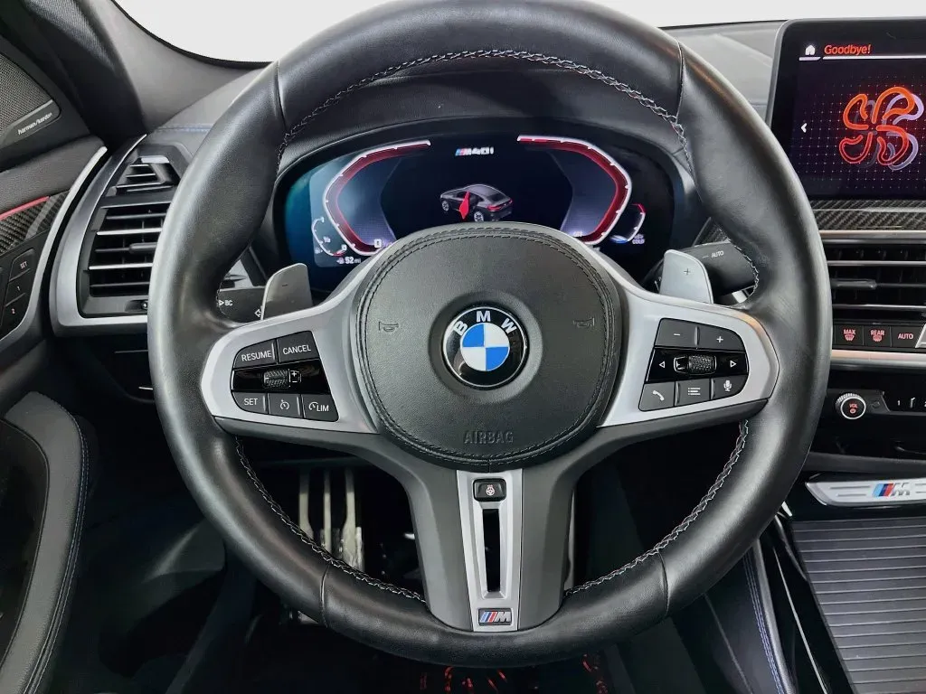BMW X4 photo 11