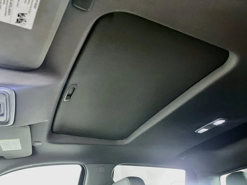 Chevrolet Silverado photo 23